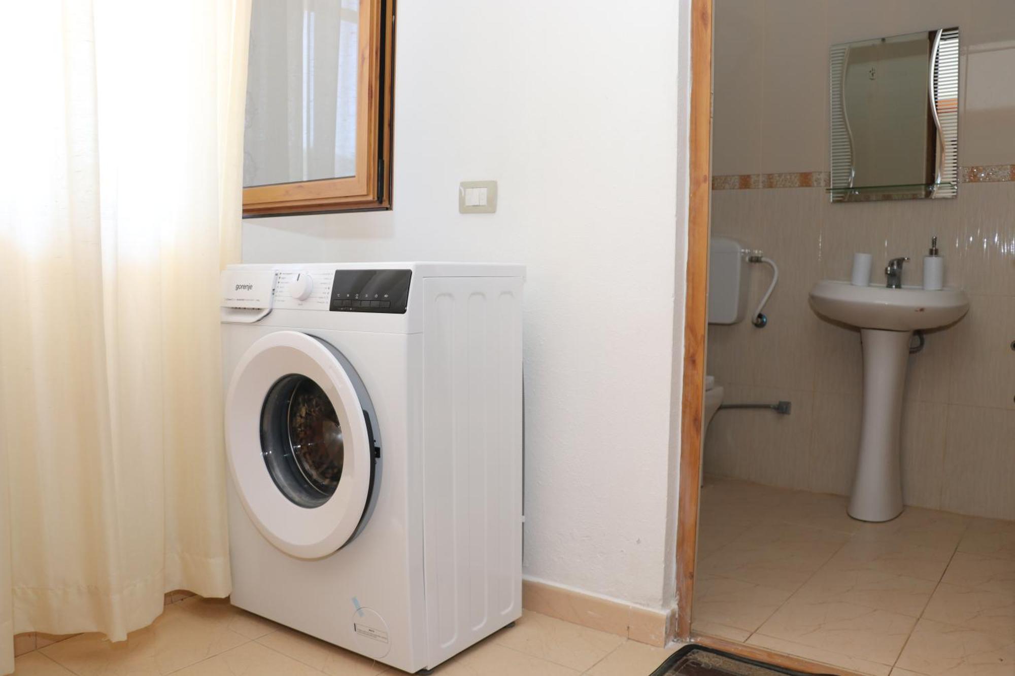 Apartment Celaj *
